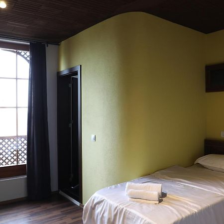 פריזרן Hotel Hiserra מראה חיצוני תמונה